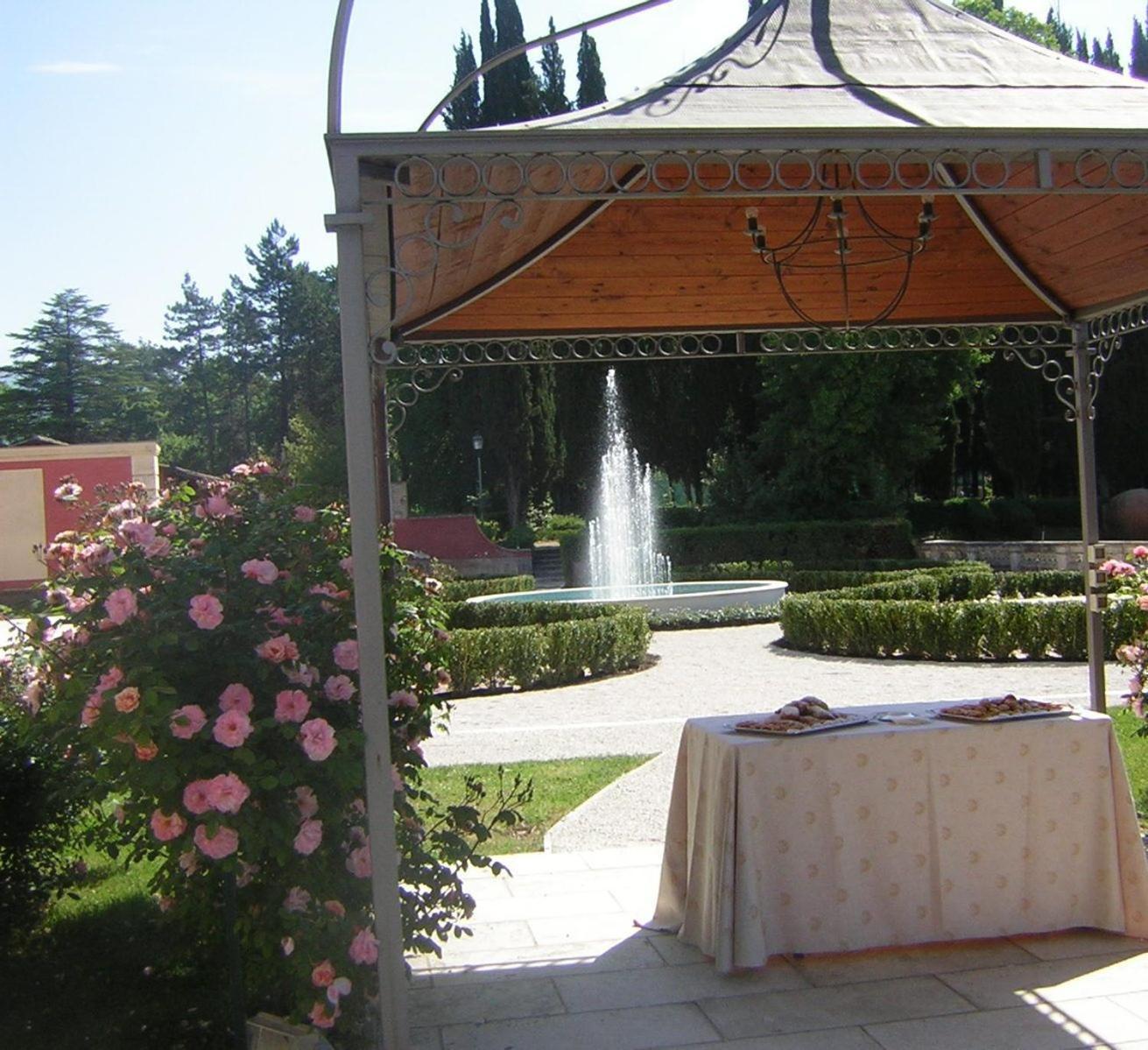 Park Hotel Villa Potenziani Rieti Exteriör bild