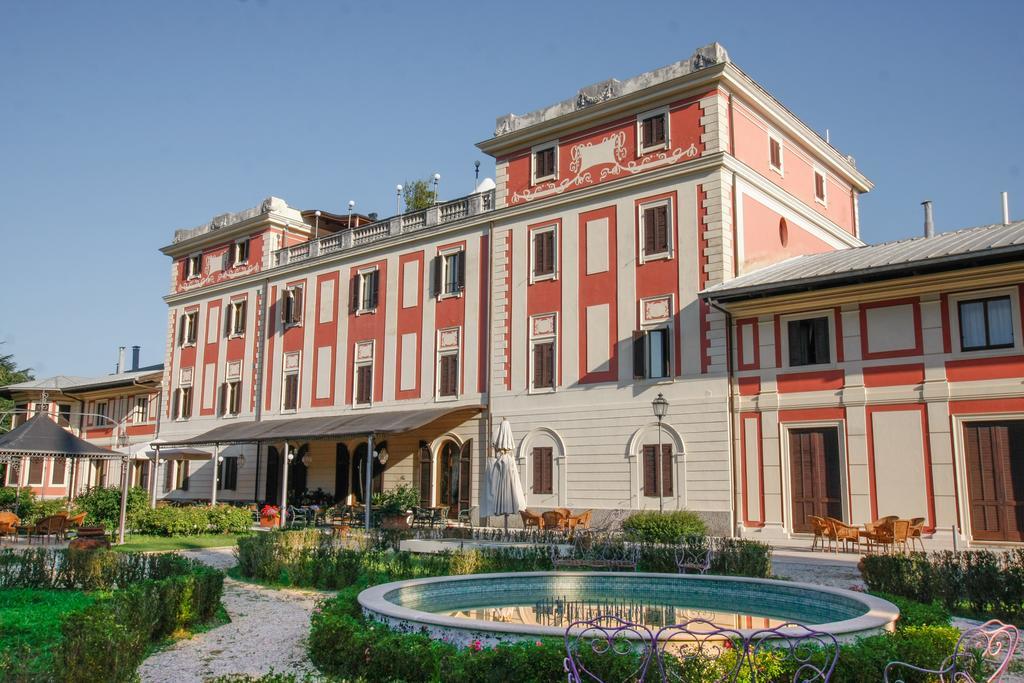 Park Hotel Villa Potenziani Rieti Exteriör bild